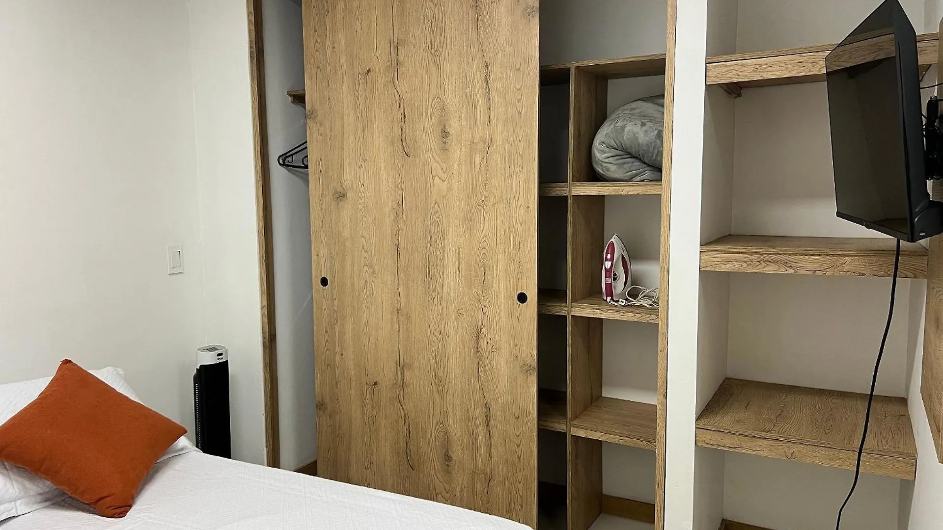 Espectacular Y Espacioso Apartamento En Laureles 메딜린